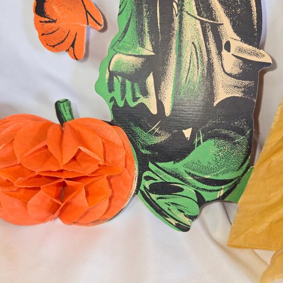 Vintage Beistle Halloween Decoration Scarecrow Haystack Honeycomb 10" 1950s - Picture 8 of 16